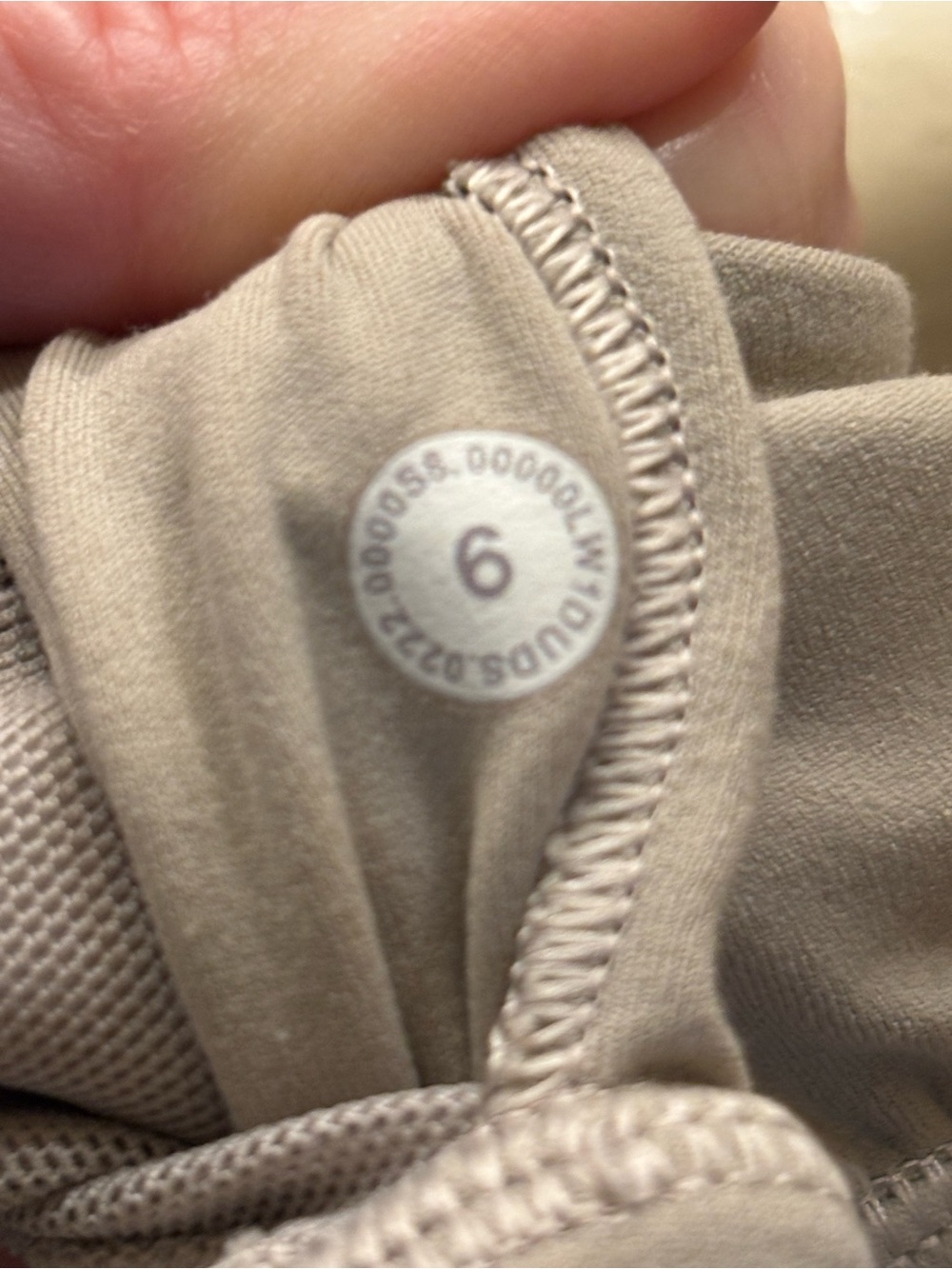 lululemon athletica White Scoop Neck Sports Bra Tank Size 6 - Picture 4 of 4